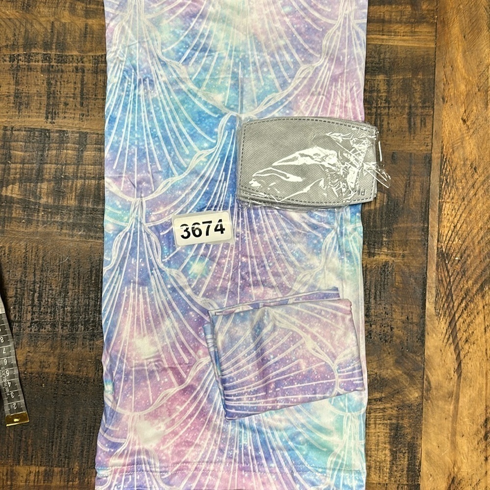 Face mask. New comes with filters l9-1-2 w 19 length set 2 - Picture 1 of 4